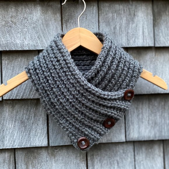 Cowl Scarf Gray with Wooden Buttons Christmas Gift - Picture 1 of 1